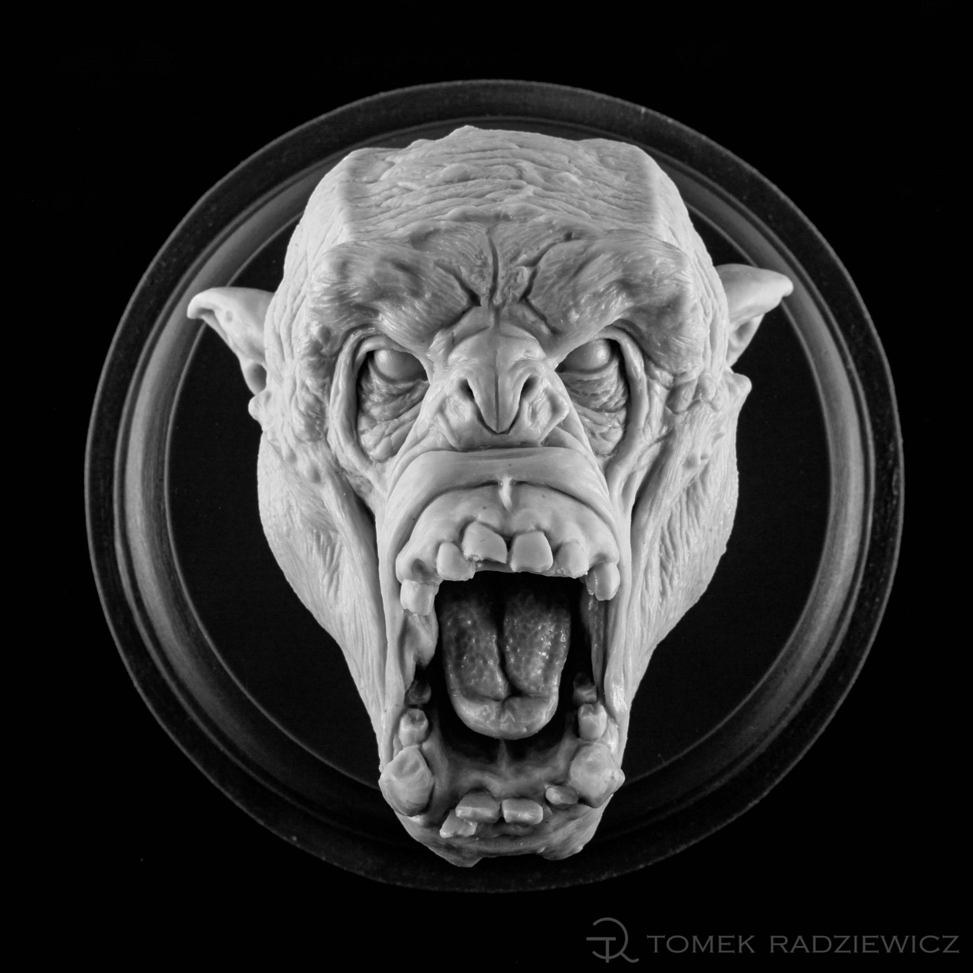 Screaming Orc Head 002